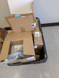 lot 14 image: Mixed Miscellaneous Auto Parts  - Retail $786