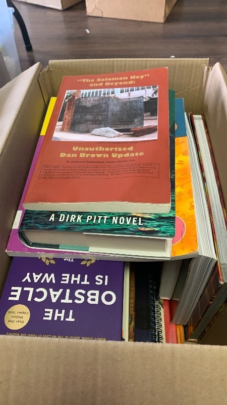 lot 514 image: Mixed Book Collection Lot - 30 books