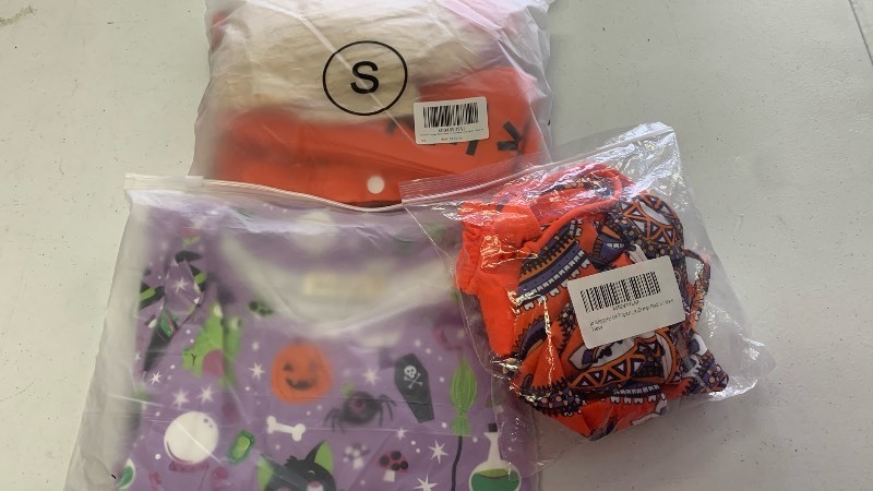 lot 517 image: Set of 3 clothingcostume for girls size 5-7 - includes pumpkin dress, Hawaiian princess costume and bathing suit