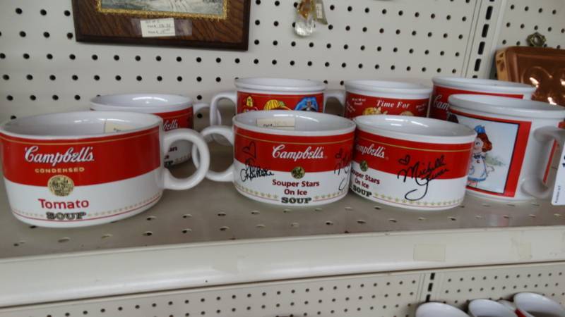 lot 10812 image: Campbells soup mugs