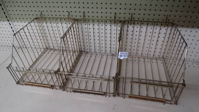 lot 10826 image: 3 wire baskets