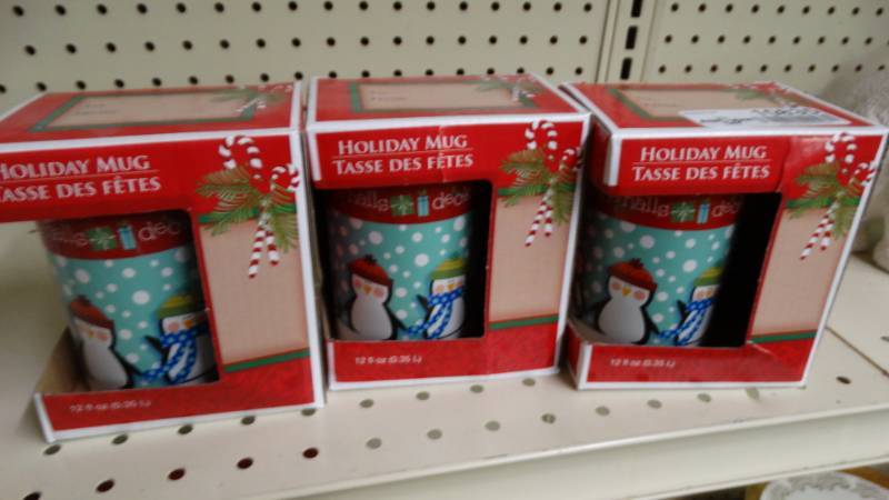 lot 10835 image: 3 holiday mugs