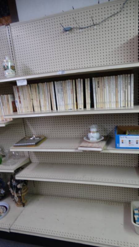lot 10898 image: 4ft wide shelving section. NO CONTENTS