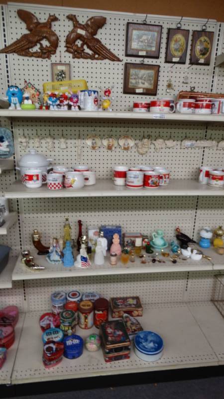 lot 10902 image: 4ft wide shelving section. NO CONTENTS