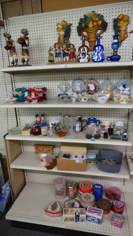 lot 10903 image: 4ft wide shelving section. NO CONTENTS