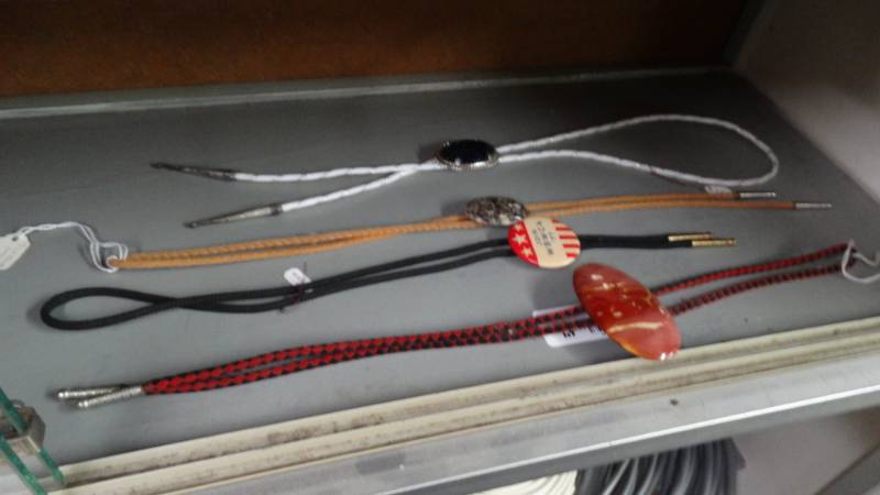 lot 10955 image: 4 bolo ties.