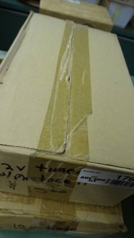 lot 17604 image: 12V timer with photocell.