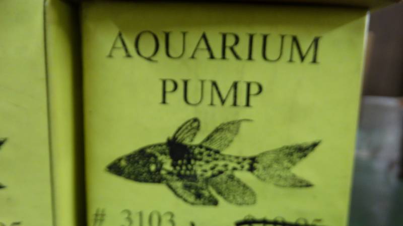 lot 17608 image: 3 aquarium pumps.