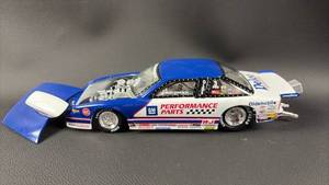 lot 42 image: Warren Johnson Oldsmobile Pro Stock Drag Racing Die Cast Model Car
