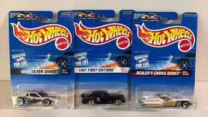 lot 57 image: (3) Hot Wheels Die Cast Cars in Original Packaging