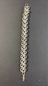 lot 71 image: Supreme Jewelry Two-Tone Interlocking Heart Link Chain Bracelet