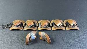 lot 72 image: Vintage Copper Mixed Metal Jewelry Set Bracelet and Earrings