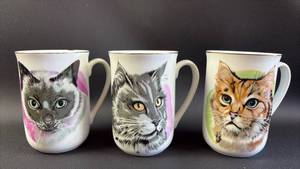 lot 78 image: Cat Portrait Coffee Mugs Set of 3