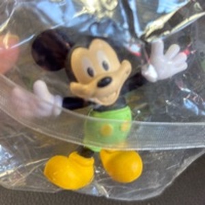 lot 91 image: In Package Disney Mini Figures (6)