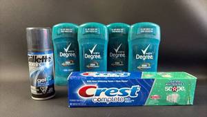 lot 92 image: Personal Care Bundle