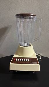lot 259 image: Hamilton Beach 7 Speed Blender. Works good