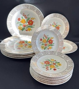 lot 302 image: Absolutely Charming Norlin Ardis Floral Pattern (5) Dinner, (2) and (7)Bread Plate Set with Gold Trim
