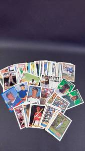 lot 328 image: Nice Crisp Edges on This Large Bundle of Baseball Cards
