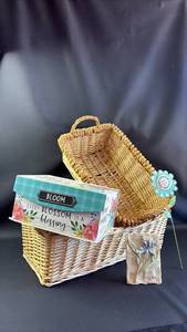 lot 332 image: Storage Baskets with Handles (approximately 14 and 21 inches long) and Spring Themed Home Decor
