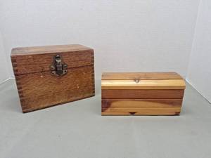 lot 102 image: Pair Small Wooden Storage Boxes with Latches