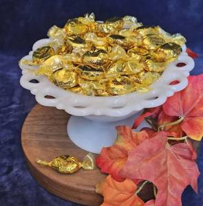 lot 103 image: Vintage Anchor Hocking Old Colony Lace Edge Milk Glass Pedestal CompoteCandy