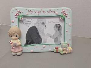lot 110 image: Precious Moments My Visit To Santa Christmas Photo Frame
