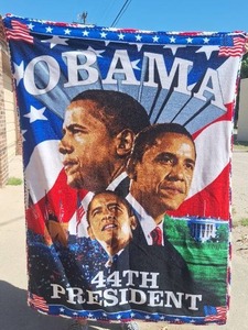 lot 120 image: Obama 44th President Reversible Throw