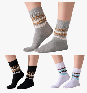 lot 3697 image: Womens Slouchy Socks Soft Casual Calf Socks Retro Scrunch Crew Socks 34 Pairs - Retail $0