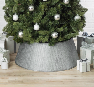 lot 3712 image: New Traditions Christmas Tree Collar �� Silver Fabric with Ribbing �� 26 Diame... - Retail $0