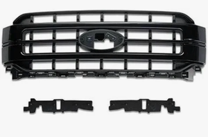 lot 3936 image: Ford F150 front grill  - Retail $0