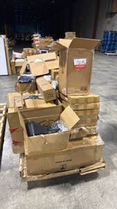 lot 9999 image: Misc Pallet of salvageable items  - Retail $200