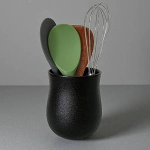 lot 21400 image: Rhobtyne Short Kitchen Utensil Holder for Kitchen Counter, Ceramic Small Utensil Crock & Vase & Holder for Cutlery Spatula Brush Silverware Cooking Utensil Holder (Matte Black) - Retail $16