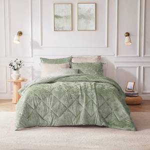 lot 62067 image: Intelligent Design King Comforter Set Velvet Comforters King Bedding Reversible, All Season, Diamond Quilted Bedding Microfiber King Size Comforters, Felicia, KingCal King, Green 4 Piece
