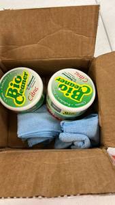 lot 16019 image: Bio Cleaner Set of 2 Multi-Purpose Cleaning Clay with Cloth