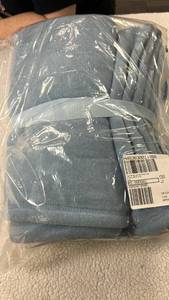 lot 16039 image: Home Reflections Heathered Plush & Sherpa 60x70 Throw