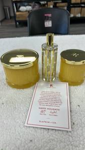 lot 16056 image: Elton John by Slatkin  Co Candle & Room Spray Set Night Bloom Blossoms