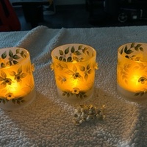 lot 11012 image: Set of 3 Illuminated Mini Hurricanes wPearl Flowers by Valerie