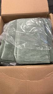 lot 11025 image: Home Reflections 100% Cotton Solid & Texture Towel Set