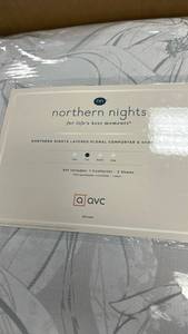 lot 13002 image: Northern Nights Layered Floral Jacquard Comforter & Sham Set - Full