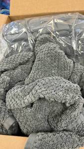 lot 13017 image: Home Reflections 100% Cotton Solid & Texture Towel Set