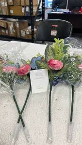 lot 13018 image: Set of 4 Rose, Ranunculus, and Hydrangea Picks by Valerie