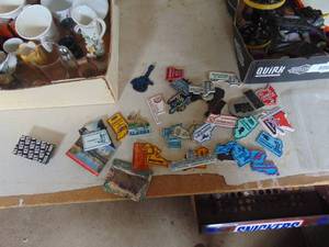 lot 3966 image: Refrigerator magnets