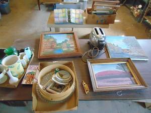 lot 3991 image: Other End of the Table - 23 Flats - Embroidery Rings