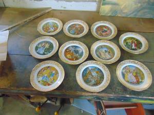 lot 4302 image: Grimms Fairy Tale Collectible Plate Collection