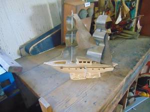 lot 4316 image: Sailboat TV Lamp - could use cleaningTLC