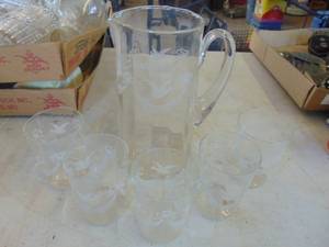 lot 4341 image: Etched Pitcher and Tumblers