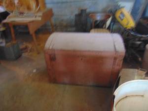 lot 4378 image: Very Large hand Made Trunk - See Pictures