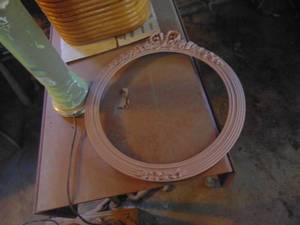 lot 4388 image: Wooden Round Frame -