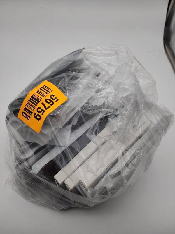 lot 56759 image: Reseller lot of 20  iPhone cases