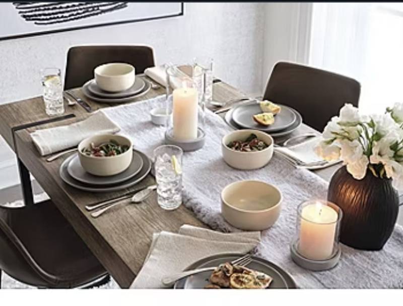 lot 36414 image: Loom  Forge Ren Stoneware Dinner Plate - Retail $50